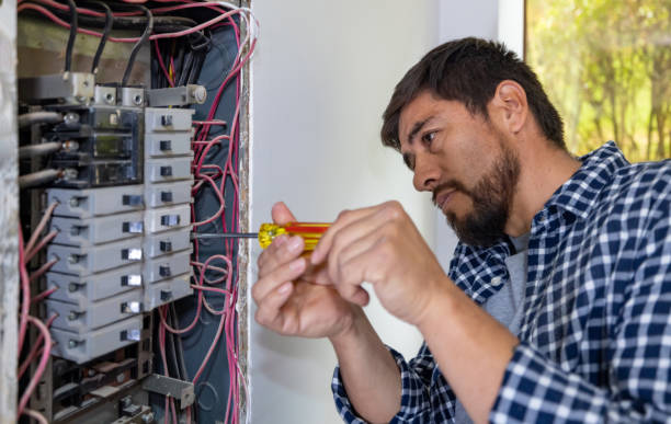 Best Local Electrician Companies  in Charlotte, TN